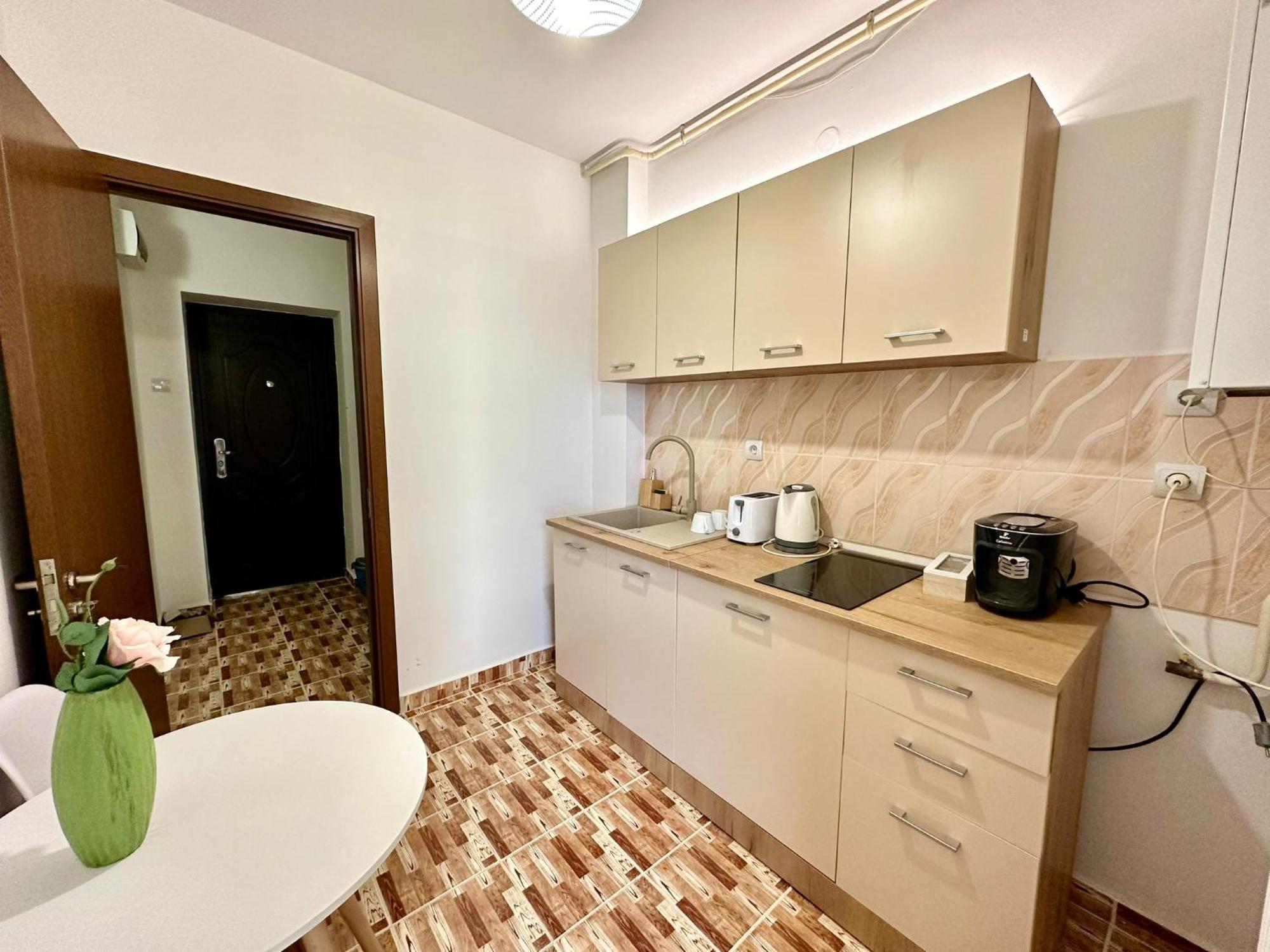 Apartament Novara 17 كرايوفا المظهر الخارجي الصورة